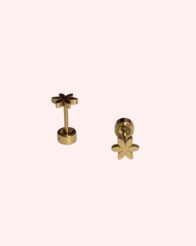 Flower Gold Stud